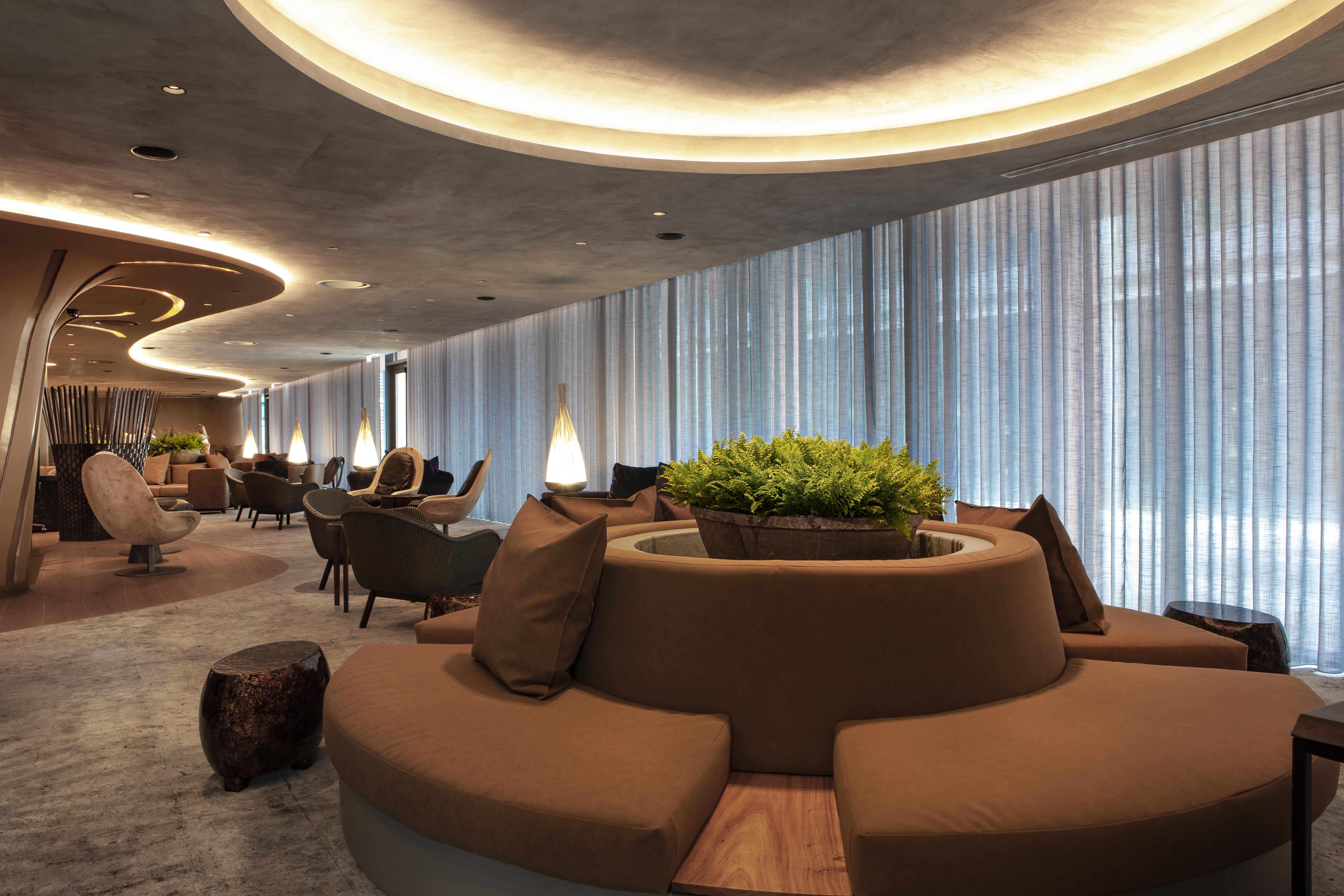 Forte De Gaia, Autograph Collection Вила-Нова-ди-Гая Экстерьер фото The lounge at the airport