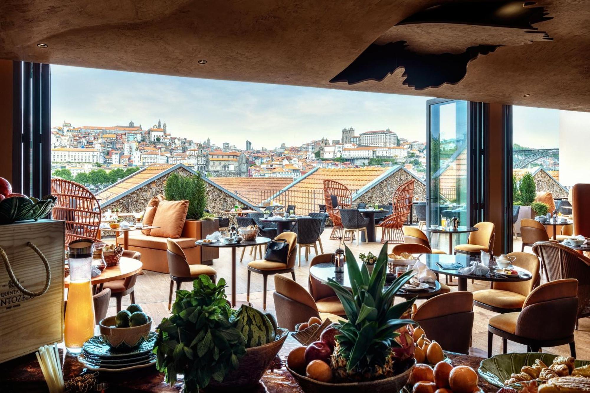 Forte De Gaia, Autograph Collection Вила-Нова-ди-Гая Экстерьер фото The Park's rooftop bar
