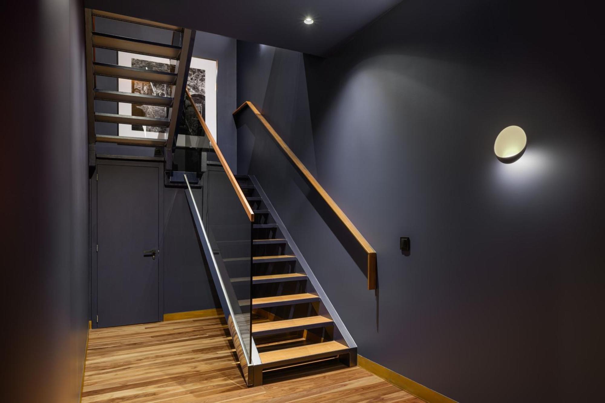Forte De Gaia, Autograph Collection Вила-Нова-ди-Гая Экстерьер фото A staircase