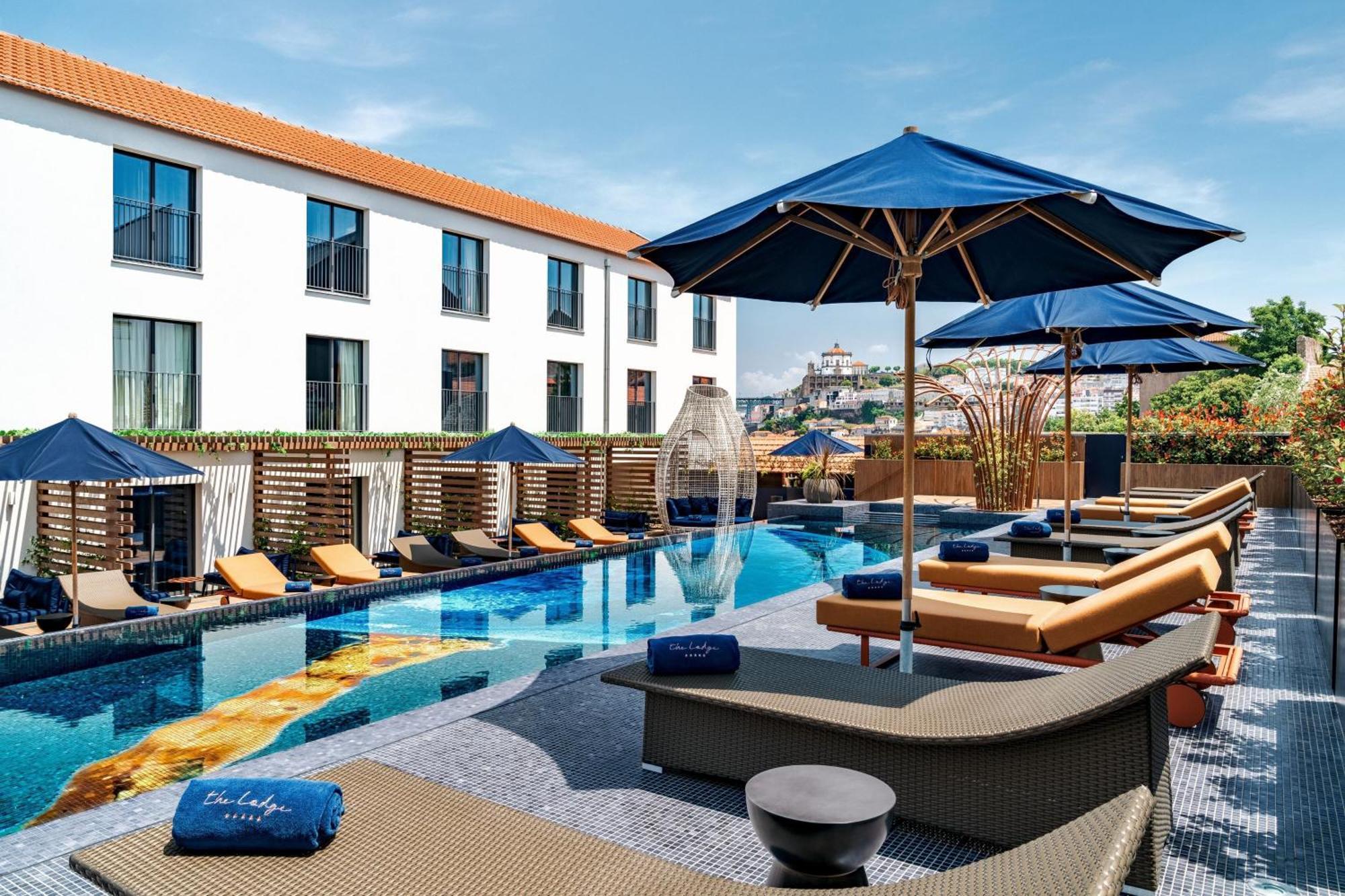 Forte De Gaia, Autograph Collection Вила-Нова-ди-Гая Экстерьер фото The hotel's pool